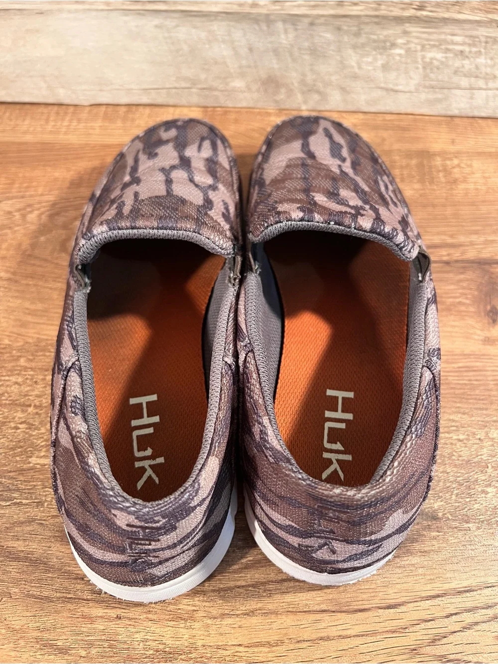 Huk Men's Brewster Mossy Oak Camo Slip On Deck Shoes Size 8